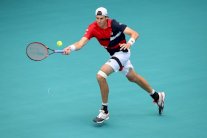 إيسنر ينهي مغامرة أوجيه-ألياسيم ويبلغ النهائي مع فيدرر