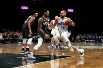 أورلاند يخطو نحو البلاي أوف وووريرز نحو الصدارة