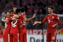 تسعة أهداف... عشرة لاعبين... وبايرن في نصف نهائي كأس ألمانيا