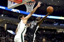 بروكلين يهزم ميلووكي ويعزز حظوظه بالبلاي أوف