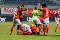 الأهلي يتخطى المقاصة ويتصدرالدوري المصري مؤقتا