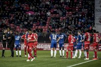 هتافات عنصرية توقف مباراة ديجون وأميان لدقائق