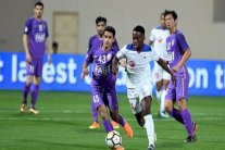 الشارقة امام عقبة العين في الدوري الإماراتي