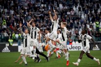 يوفنتوس يتوج باللقب وبرشلونة يقترب وسيتي يعود للصدارة