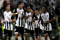 الصفاقسي يتخطى نكانا ويبلغ نصف نهائي كأس الاتحاد الإفريقي