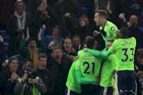 كارديف سيتي ينعش آماله في البقاء في البريميرليغ