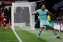 أرسنال يستفيد من خدمة ليفربول ليصبح رابعا في البريميرليغ