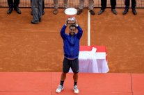 فونييني يحرز لقب دورة مونتي كارلو على حساب لايوفيتش