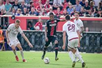 ليفركوزن يبحث عن فوز يبقيه في الصراع على بطاقة دوري الابطال