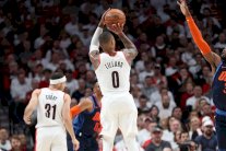 ثلاثية ليلارد الأبرز في تأهل بورتلاند وتورونتو وفيلادلفيا