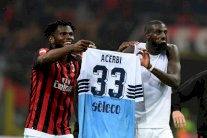 كأس إيطاليا: ميلان يبحث عن تجديد تفوقه على لاتسيو وسط أجواء مشحونة