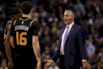 فينيكس يقيل اول مدرب من أصل أوروبي واتهام المدرب السابق لليكرز بالاعتداء الجنسي