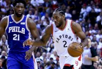 لينارد يقود تورونتو للتقدم على فيلادلفيا ودنفر يعبر