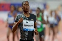 بعد المحاكم.. سيمينيا ترد في المضمار وتحرز المركز الأول