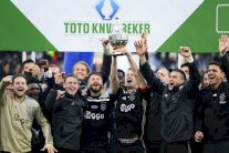 أياكس يعول على شبانه والتاريخ لبلوغ النهائي