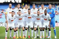 شكوك حول التلاعب بنتيجة مباراة في الجزائر: توقيف سبعة مراهنين في فرنسا