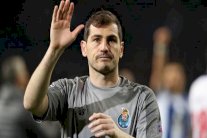 بورتو يعرض على كاسياس البقاء حتى إذا اعتزل