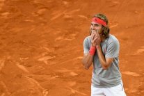 تسيتسيباس يفاجئ نادال ويبلغ نهائي دورة مدريد لملاقاة ديوكوفيتش