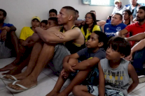 شاهد ردة فعل نجم إيفرتون عند سماع اسمه في قائمة منتخب البرازيل