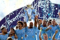 خمسة لاعبين ساهموا باحتفاظ مانشستر سيتي بلقب البريميرليغ