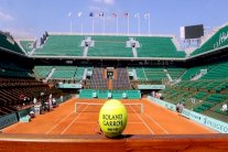 حلة خضراء وذاكرة حرب: رولان غاروس بمظهر جديد بعد أعوام تجاذب