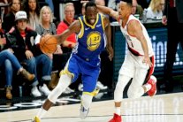 ووريرز على بعد فوز واحد من النهائي الخامس تواليا