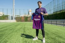 رسميا.. برشلونة يتعاقد مع الهولندي الشاب لودوفيت ريس