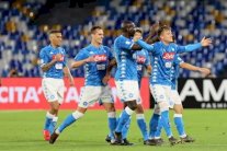 ميلان يعزز حظوظه بالعودة إلى دوري الأبطال ونابولي يذل إنتر