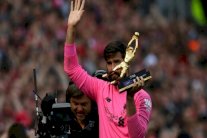 أليسون حارس ليفربول يتطلع للمباراة