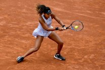 زفيريف وأوساكا وهاليب بشق النفس الى الدور الثاني