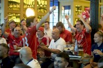 حمى احتفالات ليفربول تنتقل من مدريد إلى إنكلترا