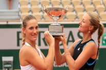 ملادينوفيتش تحرز لقب الزوجي قبيل نهائي نادال-تييم