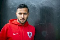 العراقي رشيد يقترب من بنفيكا البرتغالي