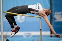 لقاء الرباط الماسي: اتشيفاريا على الموعد في الوثب الطويل