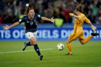 الأرجنتين تخطف نقطة ثمينة بثلاثية في آخر ربع ساعة