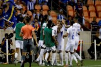 كوراساو المتواضعة تقصي هندوراس من الكأس الذهبية