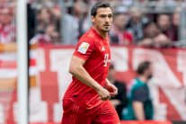 بايرن يعلن رحيل هوملس وعودته إلى دورتموند