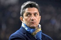 الهلال يتوصل إلى اتفاق مع المدرب الروماني لوسيسكو