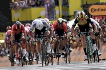 الهولندي تونيسين بطل المرحلة الافتتاحية لطواف فرنسا 2019