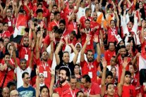 مدرب جنوب إفريقيا يريد اسكات المشجعين المصريين