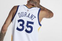 غولدن ستايت يسحب قميص دورانت طوال فترة وجود لاكوب