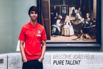 جواو فيليكس من بنفيكا إالى أتلتيكو في خامس أغلى صفقة على الاطلاق