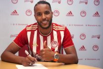 المغربي يوسف العربي ينتقل إلى أولمبياكوس اليوناني