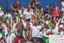 السجن سنة مع النفاذ لمشجع جزائري طُرد من مصر بسبب رفع لافتة ضد النظام