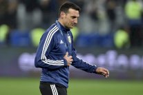 سكالوني باق في منصبه مدربا للأرجنتين حتى نهاية تصفيات مونديال 2022