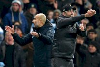 غوارديولا يحث لاعبي سيتي على توجيه رسالة مبكرة لليفربول