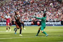 مانشستر سيتي يرد على ليفربول بخماسية وفوز متأخر لتوتنهام