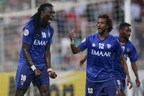 الهلال يهزم الأهلي ويضع قدما في ربع النهائي وتعادل الدحيل والسد