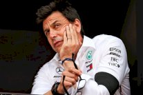 مدير مرسيدس يؤكد أن الفرق وافقت على روزنامة من 22 سباقا