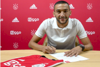 المغربي زياش يمدد عقده مع أياكس حتى 2022